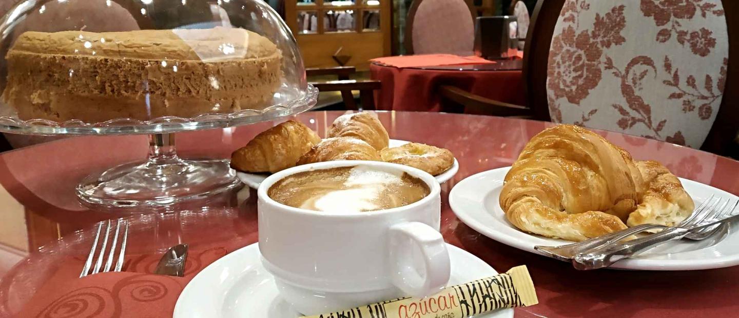 Cafetería y Bar Cafetería y Bar